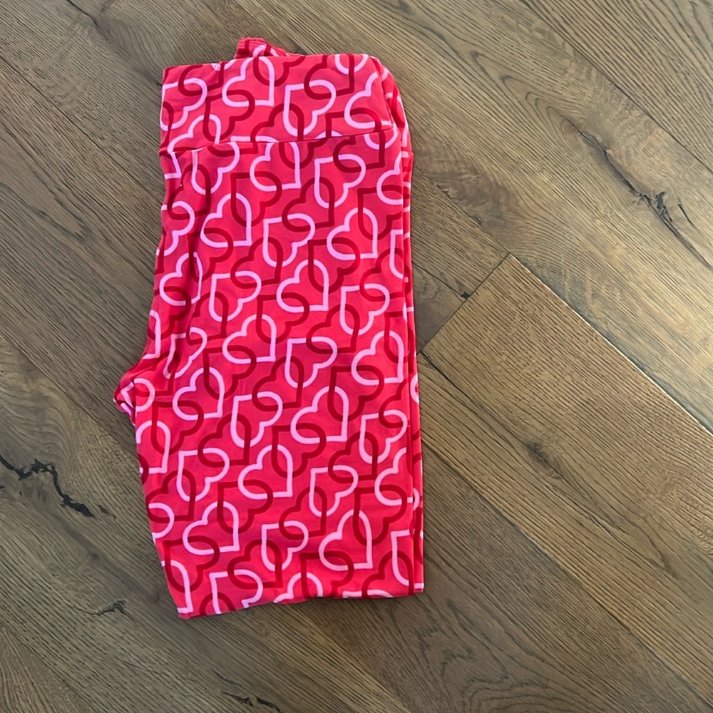 LuLa Roe Pink with Hearts Leggings